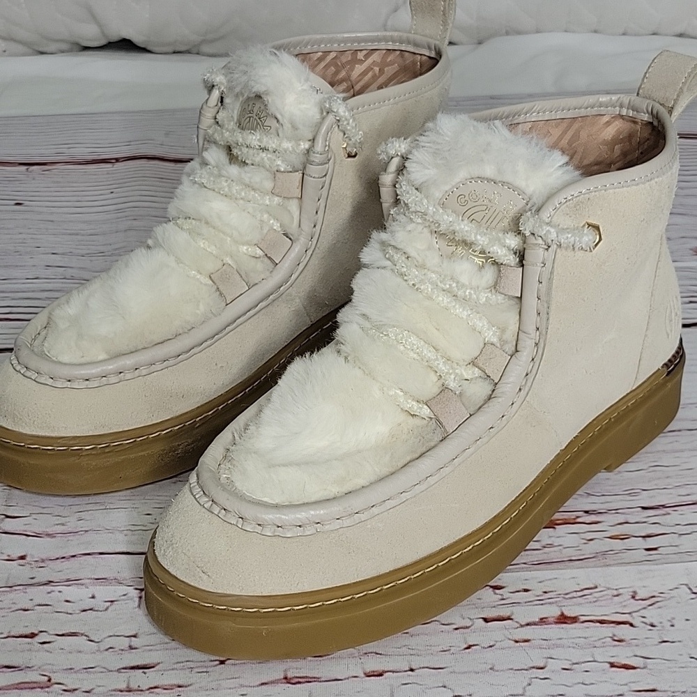 COLE HAAN Cream Cozy Fur Accents Boots Size 7.5